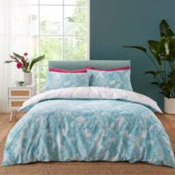 Catherine Lansfield Aruba Tropical Floral Green Duvet Cover and Pillowcase Set - thumbnail 2