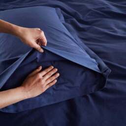 100% Egyptian Cotton 220 Thread Count Oxford Pillowcase - thumbnail 3