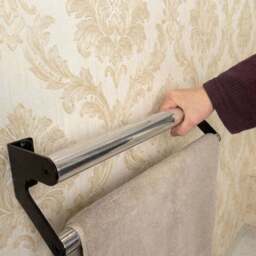Invisible Creations Elegance Towel Rail - thumbnail 2