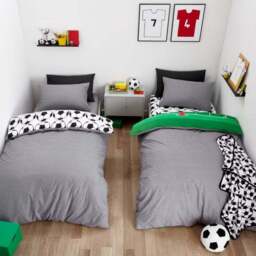 Football Duvet Cover and Pillowcase Twin Pack Set - thumbnail 2