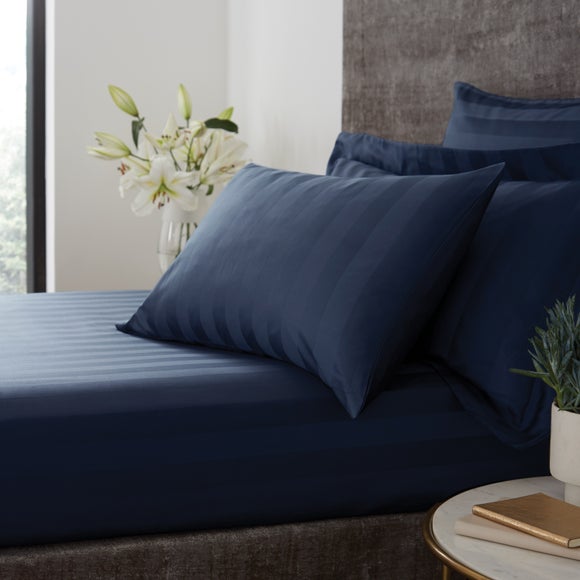 Hotel Stripe 230 Thread Count 100% Cotton Fitted Sheet