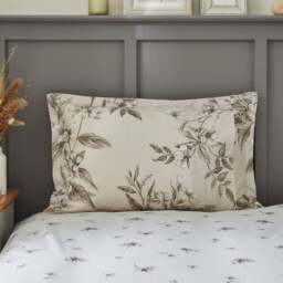Bridget Etched Floral 100% Cotton Oxford Pillowcase - thumbnail 1