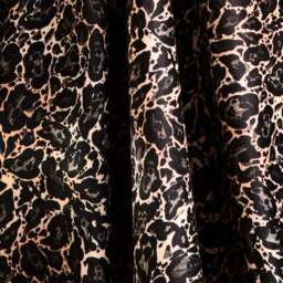 Laurence Llewelyn-Bowen Josephine Velvet Throw Blanket 130cm x 180cm - thumbnail 2