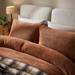 Teddy Duvet Cover and Pillowcase Set - thumbnail 2