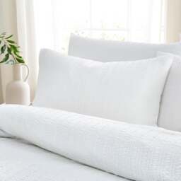 Finn Seersucker Standard Pillowcase Pair