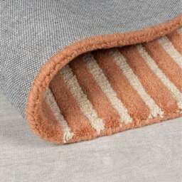 Lozenge Abstract Shaped Wool Rug - thumbnail 3