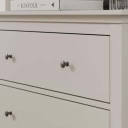 Lynton 3 Drawer Chest - thumbnail 4