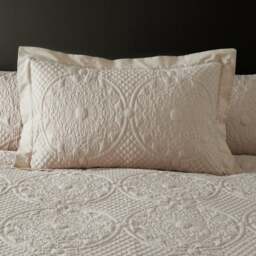 Mandalay Oxford Pillowcase - thumbnail 1