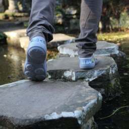 Backdoorshoes Men's Slate Garden Clogs - thumbnail 2