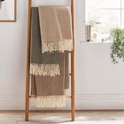 Foxton Herringbone Throw Blanket 130x180cm - thumbnail 3