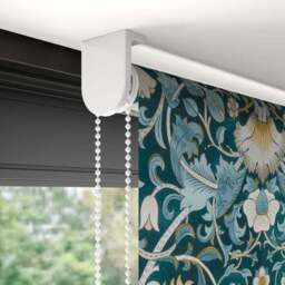 William Morris Lodden Velvet Daylight Made to Measure Roller Blind - thumbnail 5