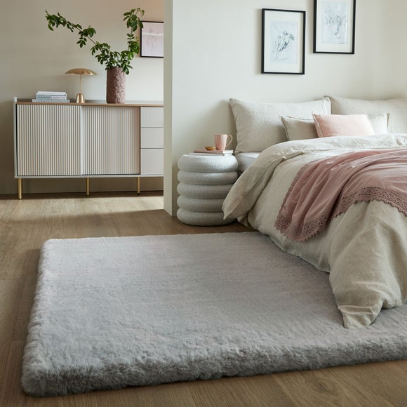 Ivy Luxury Supersoft Faux Fur Rug - image 1