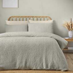 Catherine Lansfield Crinkle Seersucker Duvet Cover & Pillowcase Set - thumbnail 1