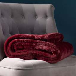 Empress Faux Fur Throw Blanket - thumbnail 1
