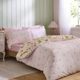 Catherine Lansfield Strawberry Frills Polycotton Duvet Cover & Pillowcase Set - thumbnail 3