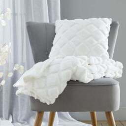 Catherine Lansfield Cosy Diamond Cushion - thumbnail 3