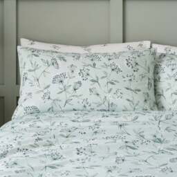 Cow Parsley Stems 100% Cotton Standard Pillowcase Pair