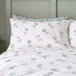 Cow Parsley Stems 100% Cotton Standard Pillowcase Pair - thumbnail 2