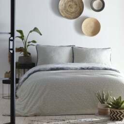Appletree Landscape 100% Cotton Duvet Cover and Pillowcase Set - thumbnail 3