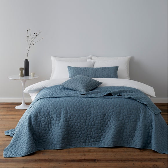 Pebble Bedspread
