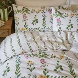 Wylder Nature Olivia 100% Cotton Duvet Cover & Pillowcase Set - thumbnail 2