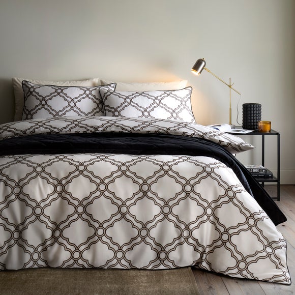 Hudson Trellis 100% Cotton Duvet Cover & Pillowcase Set - image 1