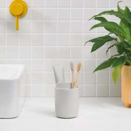 ReBorn Toothbrush Holder - thumbnail 3