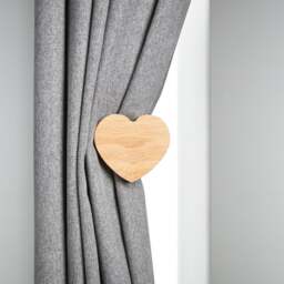 Country Heart Wooden Curtain Single Holdback - thumbnail 1