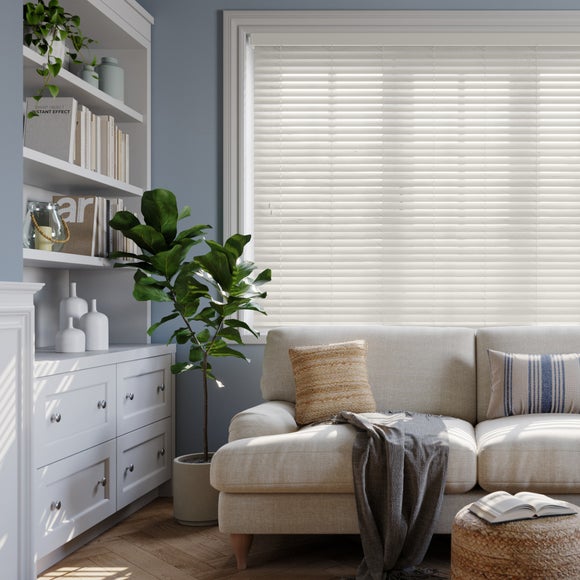 Made To Measure 50mm Slats White Textured Venetian Blind - image 1