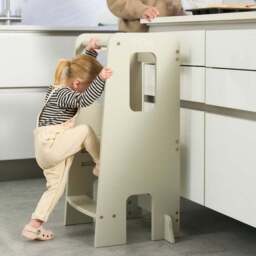 Tutti Bambini Helping Hands Montessori Toddler Learning Tower - thumbnail 2