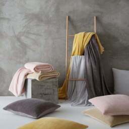 Catherine Lansfield Raschel Velvet Touch Throw Blanket 200cm x 240cm - thumbnail 2