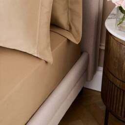 Dorma 800 Thread Count 100% Cotton Sateen Fitted Sheet - thumbnail 2