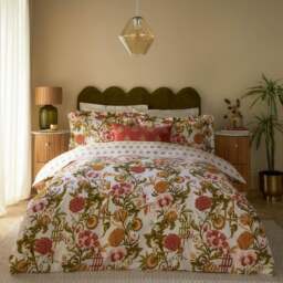 Ishana Reversible Duvet Cover and Pillowcase Set
