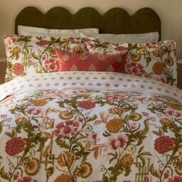 Ishana Reversible Duvet Cover and Pillowcase Set - thumbnail 3