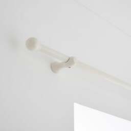 Vienna Wood Curtain Pole - thumbnail 1