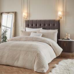 Paoletti Alpine Faux Fur Duvet Cover and Pillowcase Set - thumbnail 1