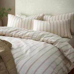 Hoveton Stripe Cotton Linen Duvet Cover & Pillowcase Set - thumbnail 5