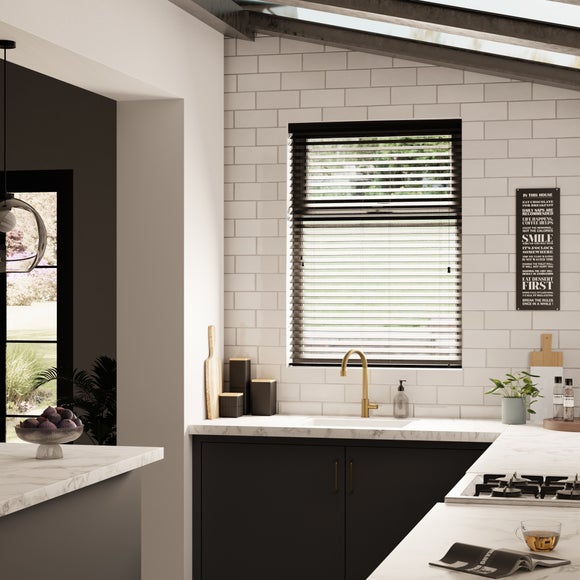 Room Darkening Venetian Blind - image 1