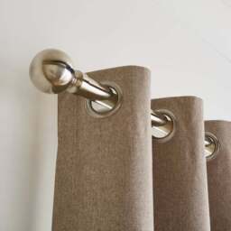 Ashton Extendable Metal Curtain Pole - thumbnail 2