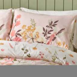 Catherine Lansfield Countryside Floral Reversible Duvet Cover & Pillowcase Set - thumbnail 2