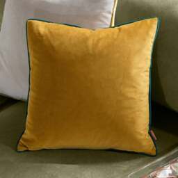 Furn. Square Cushion - thumbnail 1