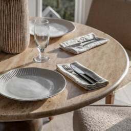 Salcombe 4 Seater Round Dining Table - thumbnail 3