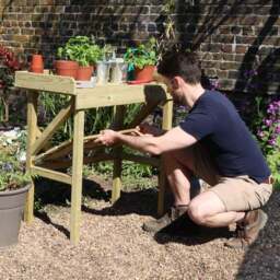 Potting Bench - thumbnail 3