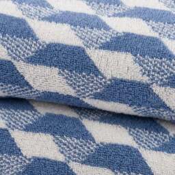 Modern Geometric Towel - thumbnail 3