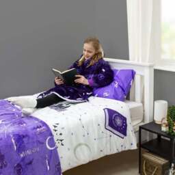 Wednesday Destined Single Duvet Cover and Pillowcase Set - thumbnail 6