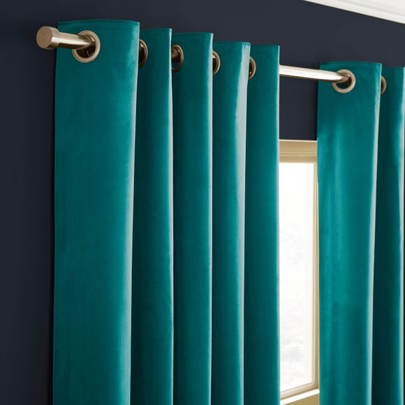 Luxe Velour Eyelet Curtains (Blackout Available) - image 1