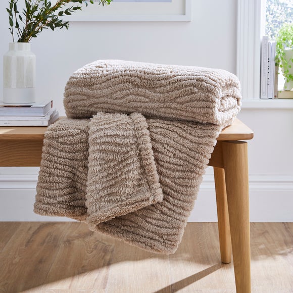 Henwood Textured Fleece Throw Blanket 130cm x 170cm - image 1