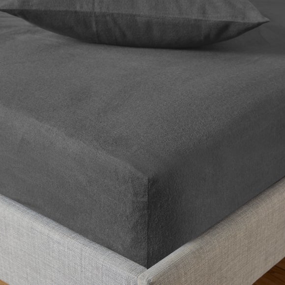 Soft & Cosy 100% Brushed Cotton Fitted Sheet - image 1