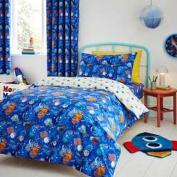 Cosmic Space Duvet Cover and Pillowcase Set - thumbnail 3
