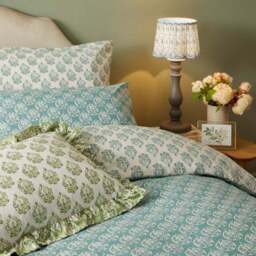 Riviera Krissa Block 144 Thread Reversible Duvet Cover & Pillowcase Set - thumbnail 2